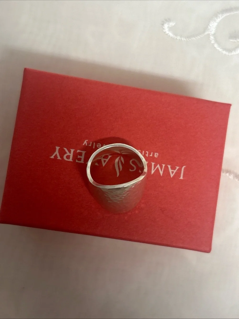 James Avery Retired Hammered Oval Cigar Sterling Silver Ring Sz 9